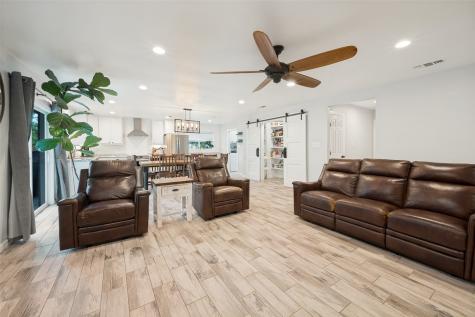 812 Ridgeway Road Joshua TX 76058