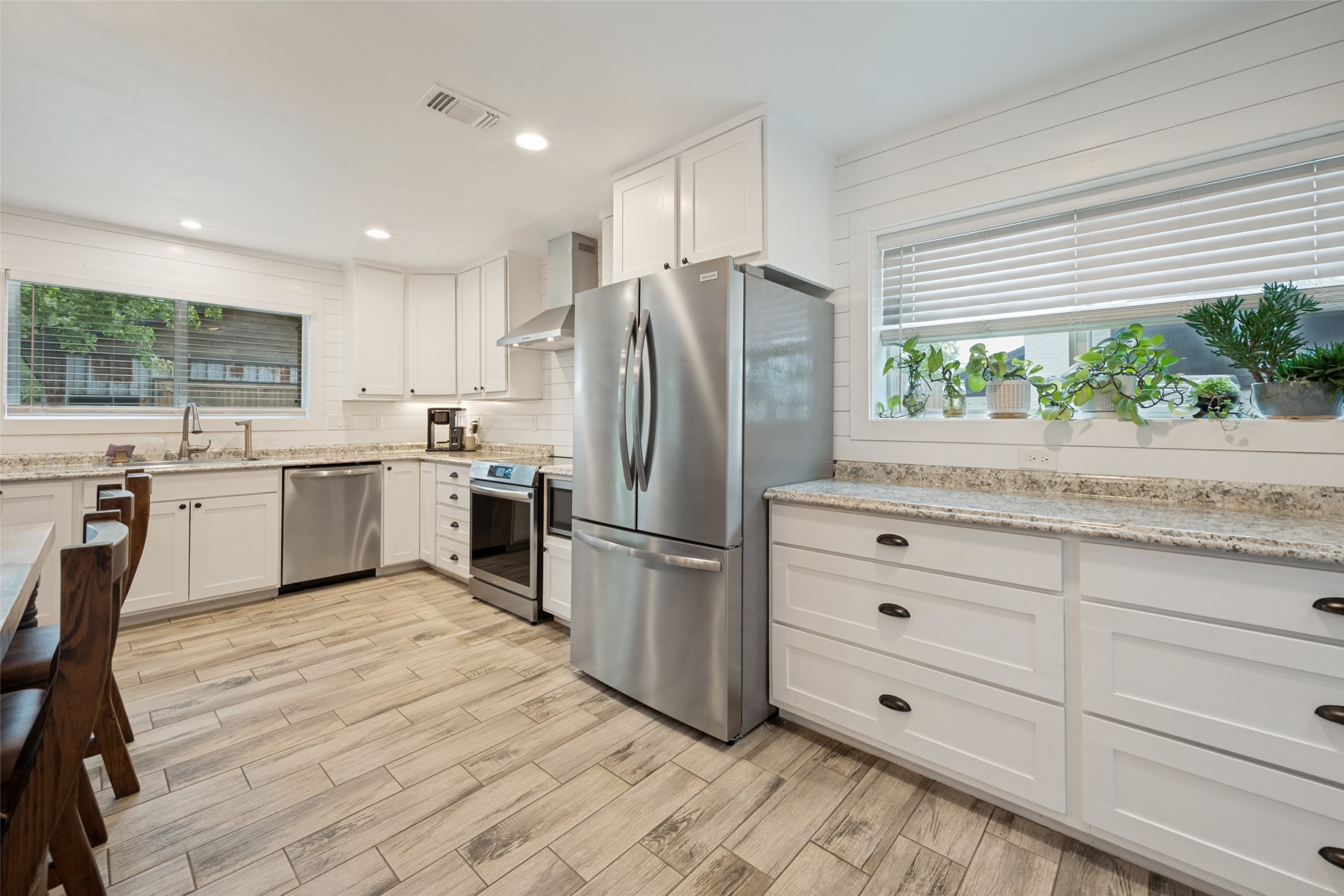 812 Ridgeway Road Joshua TX 76058