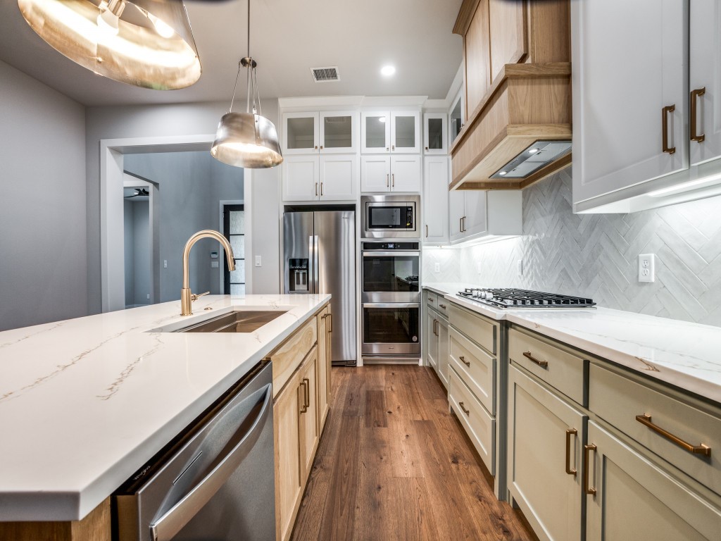 4585 Cascades Boulevard Tyler TX 75709