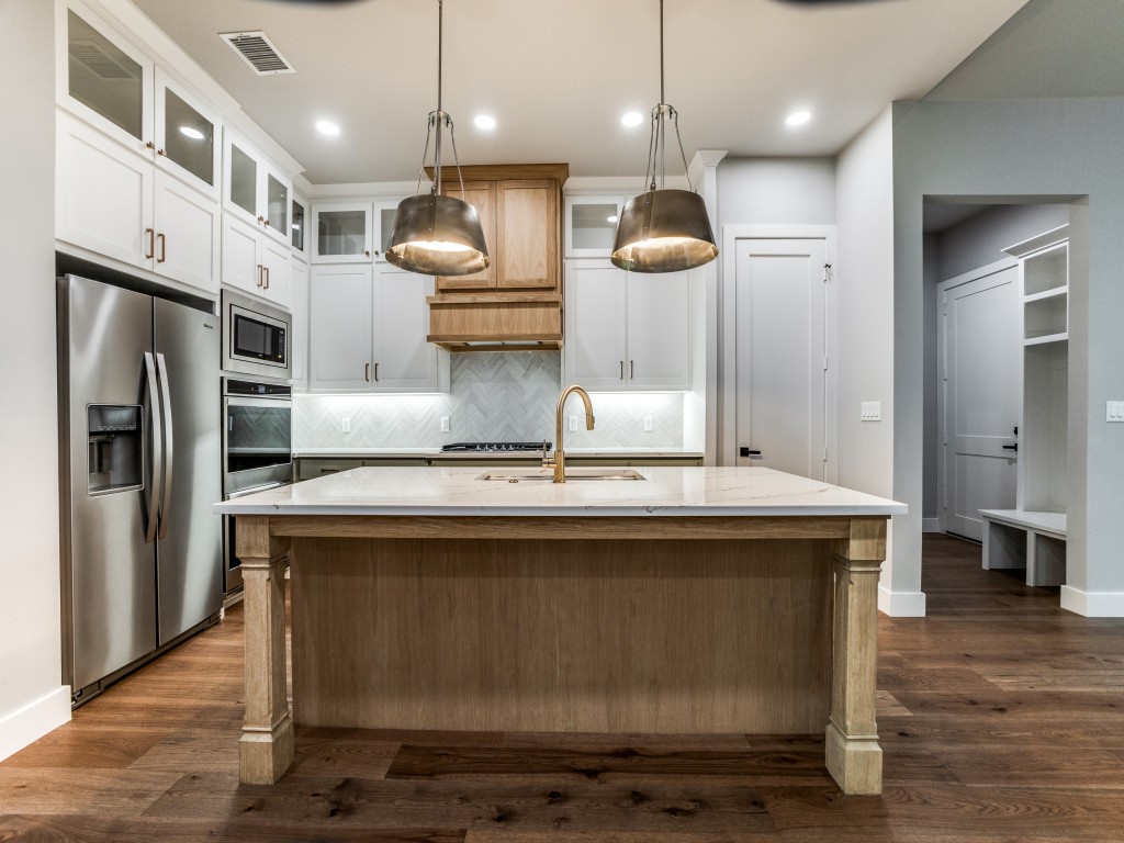 4585 Cascades Boulevard Tyler TX 75709