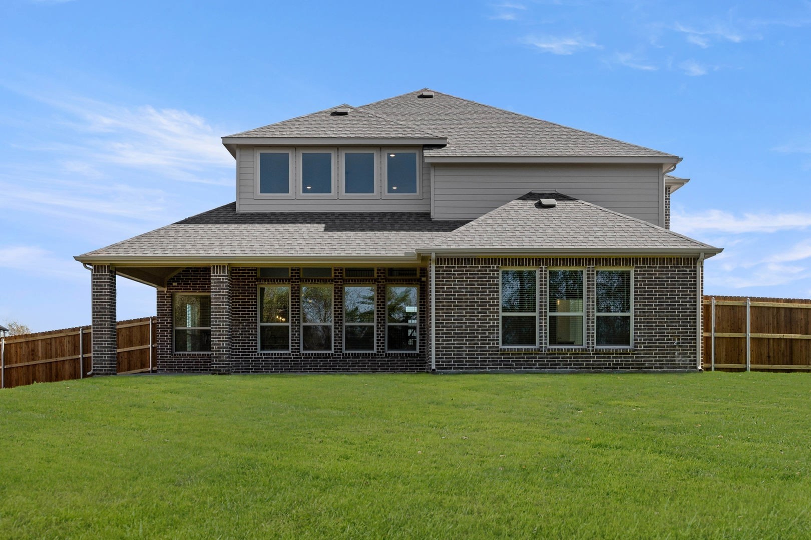 721 S Hidden Lakes Drive Desoto TX 75115