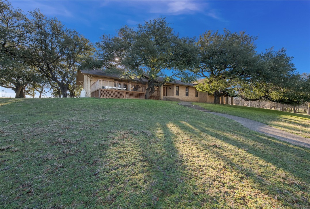 100 Creek 3207b Road Clifton TX 76634