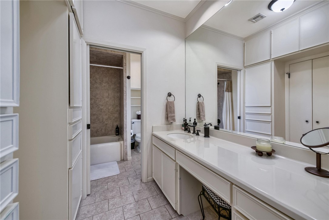 100 Creek 3207b Road Clifton TX 76634