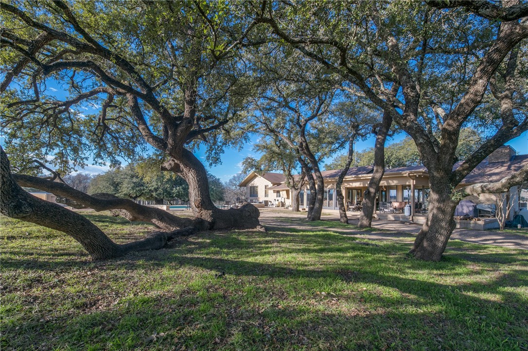 100 Creek 3207b Road Clifton TX 76634