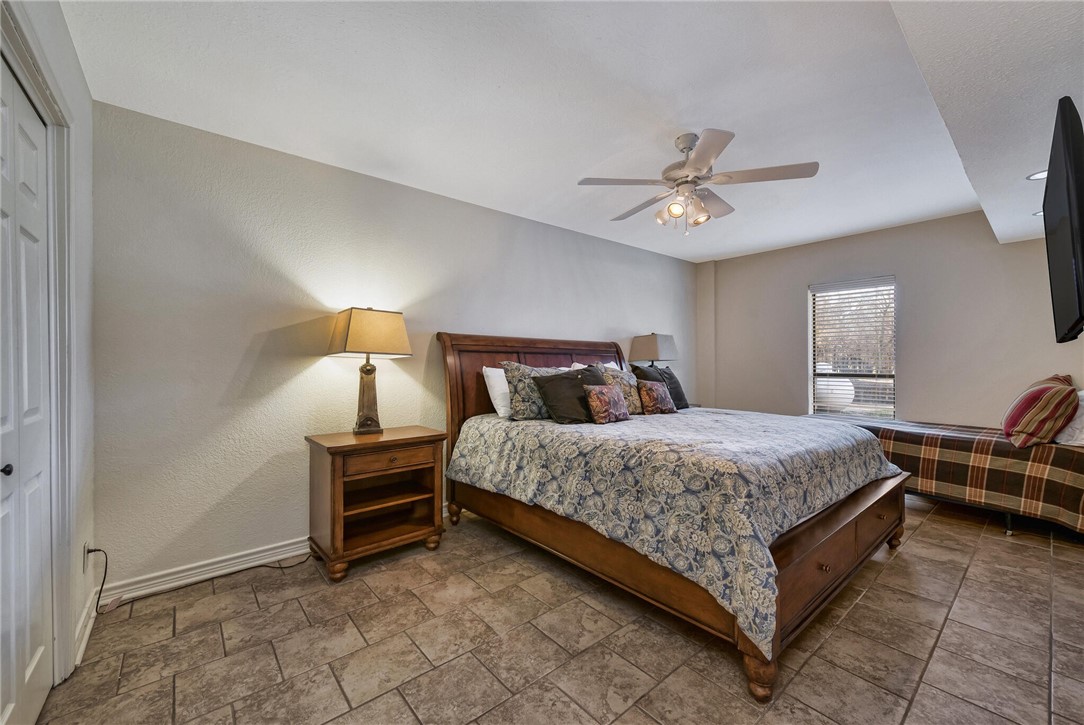 100 Creek 3207b Road Clifton TX 76634