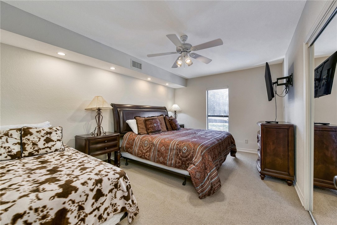 100 Creek 3207b Road Clifton TX 76634