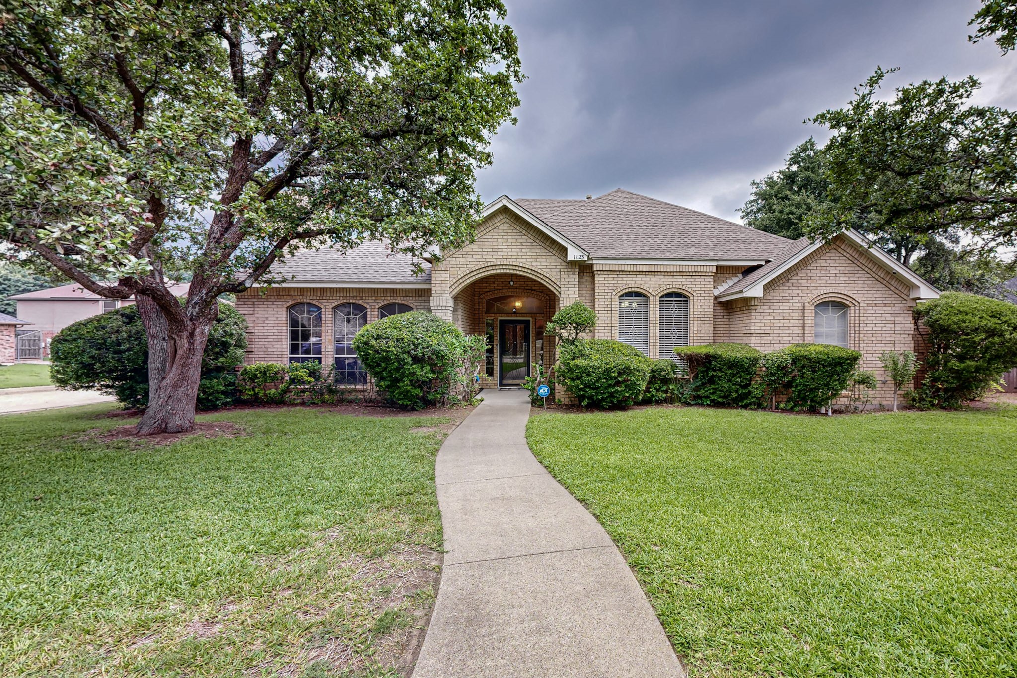 1123 Sawsawi Trail Desoto TX 75115