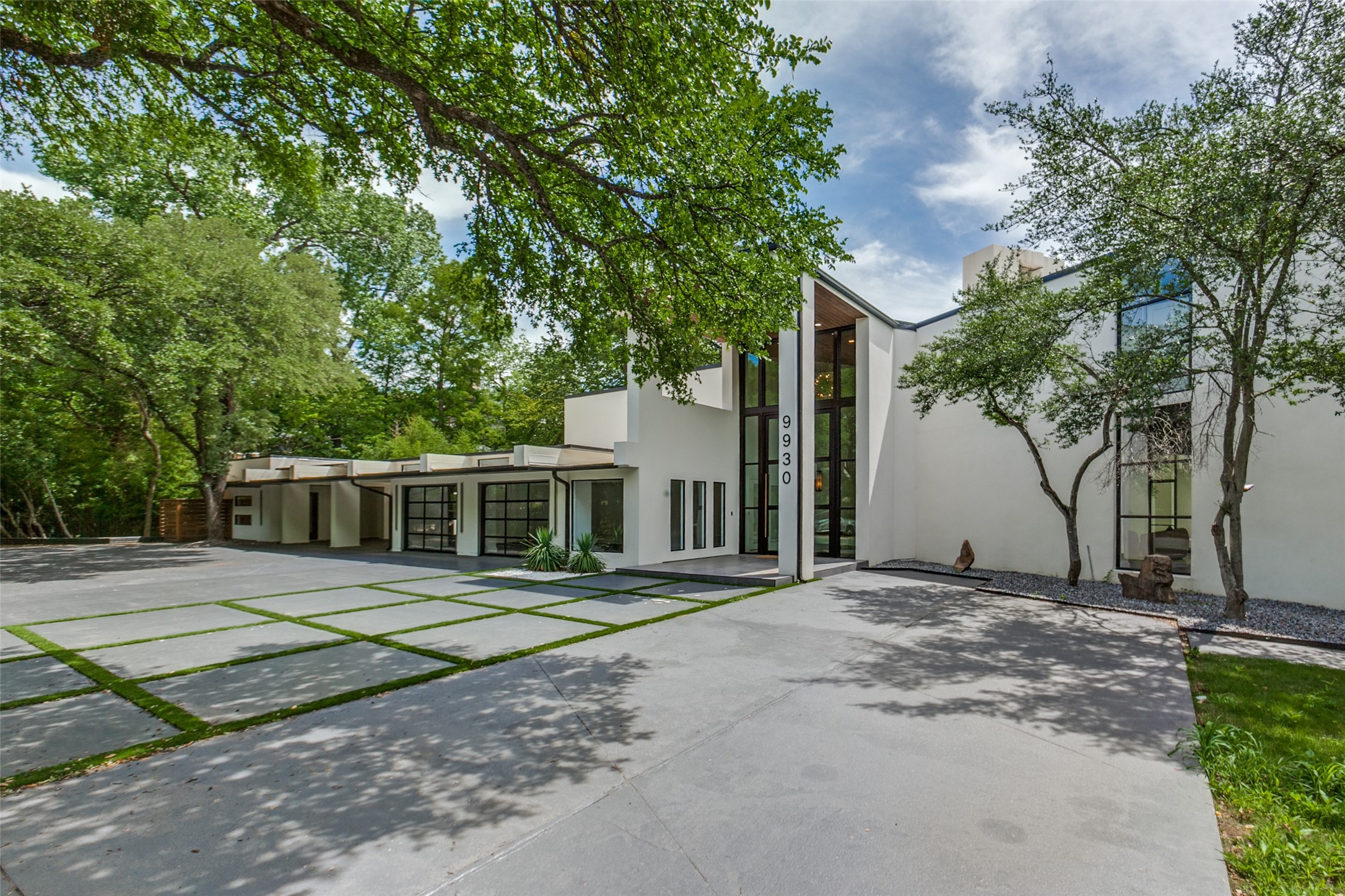 9930 Strait Lane Dallas TX 75220