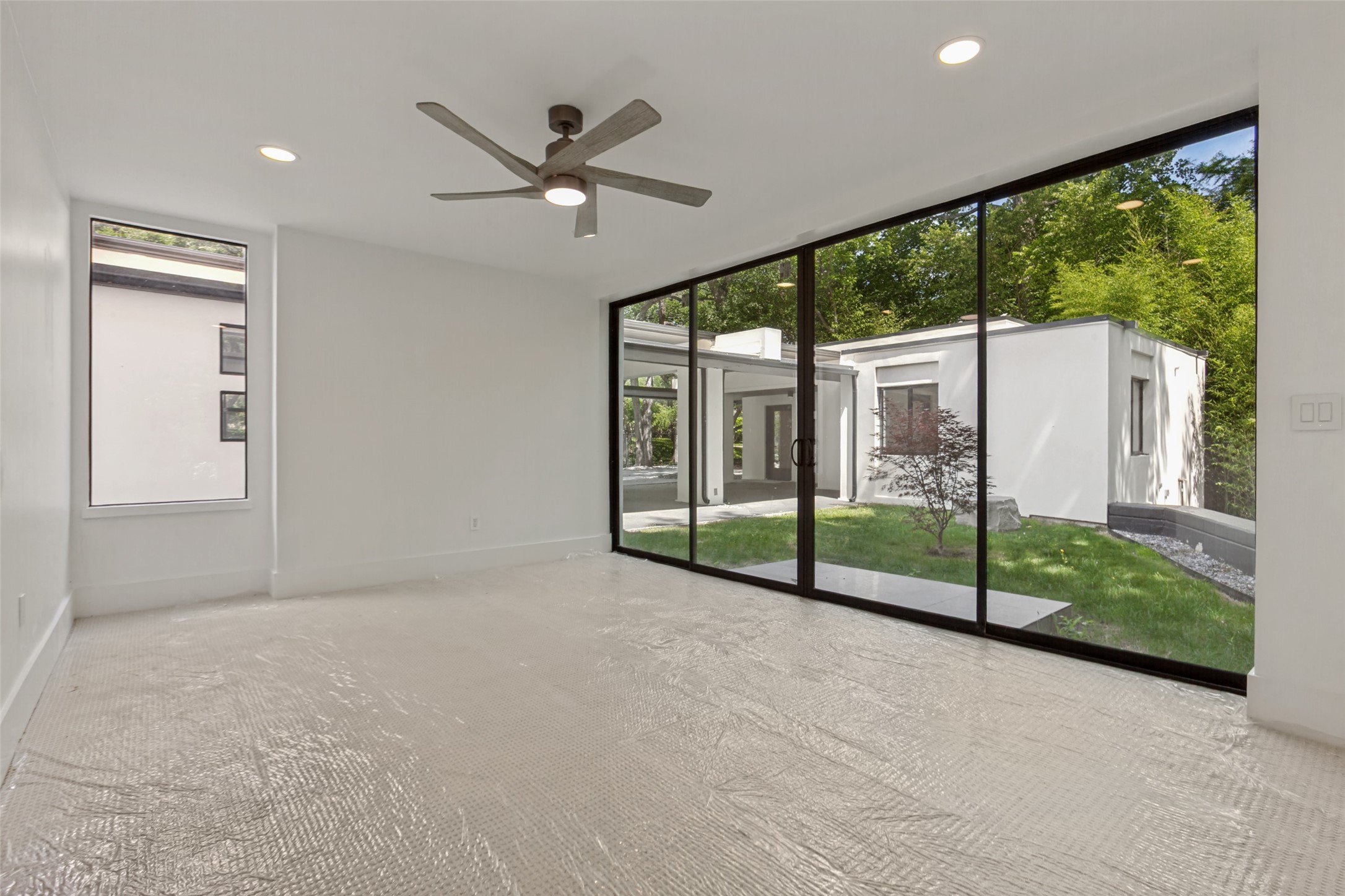 9930 Strait Lane Dallas TX 75220