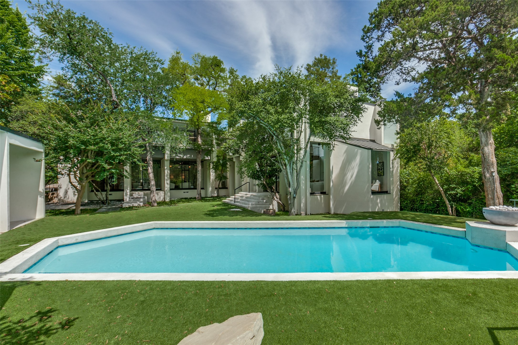 9930 Strait Lane Dallas TX 75220