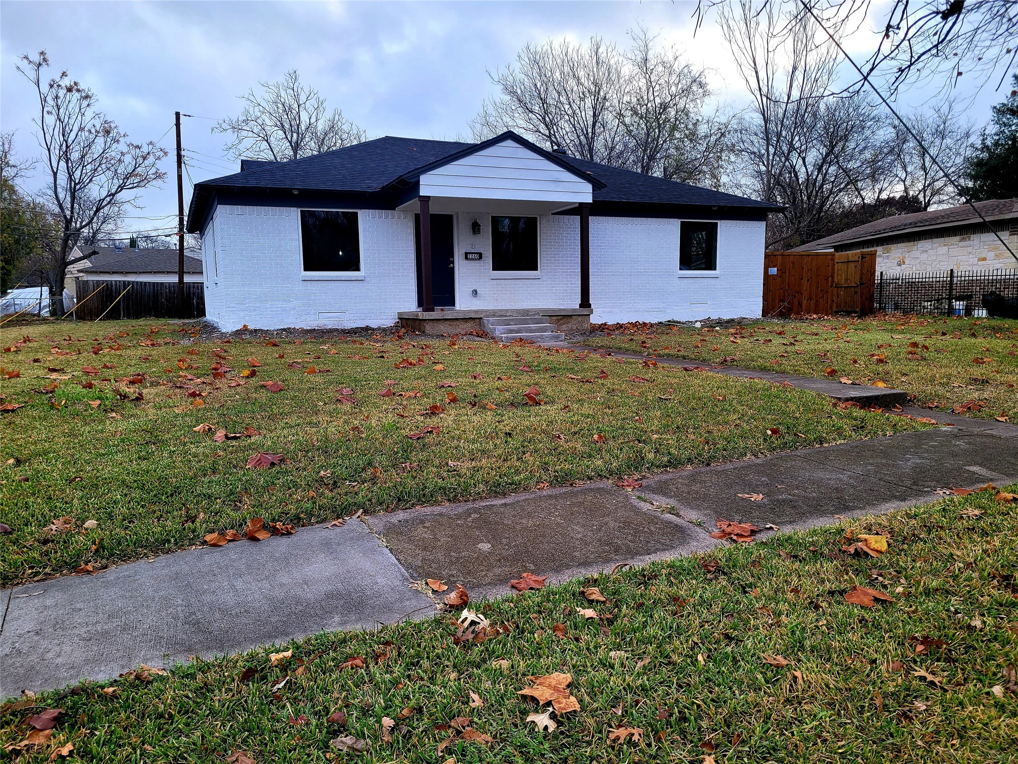 2260 Bergstrom Drive Dallas TX 75227
