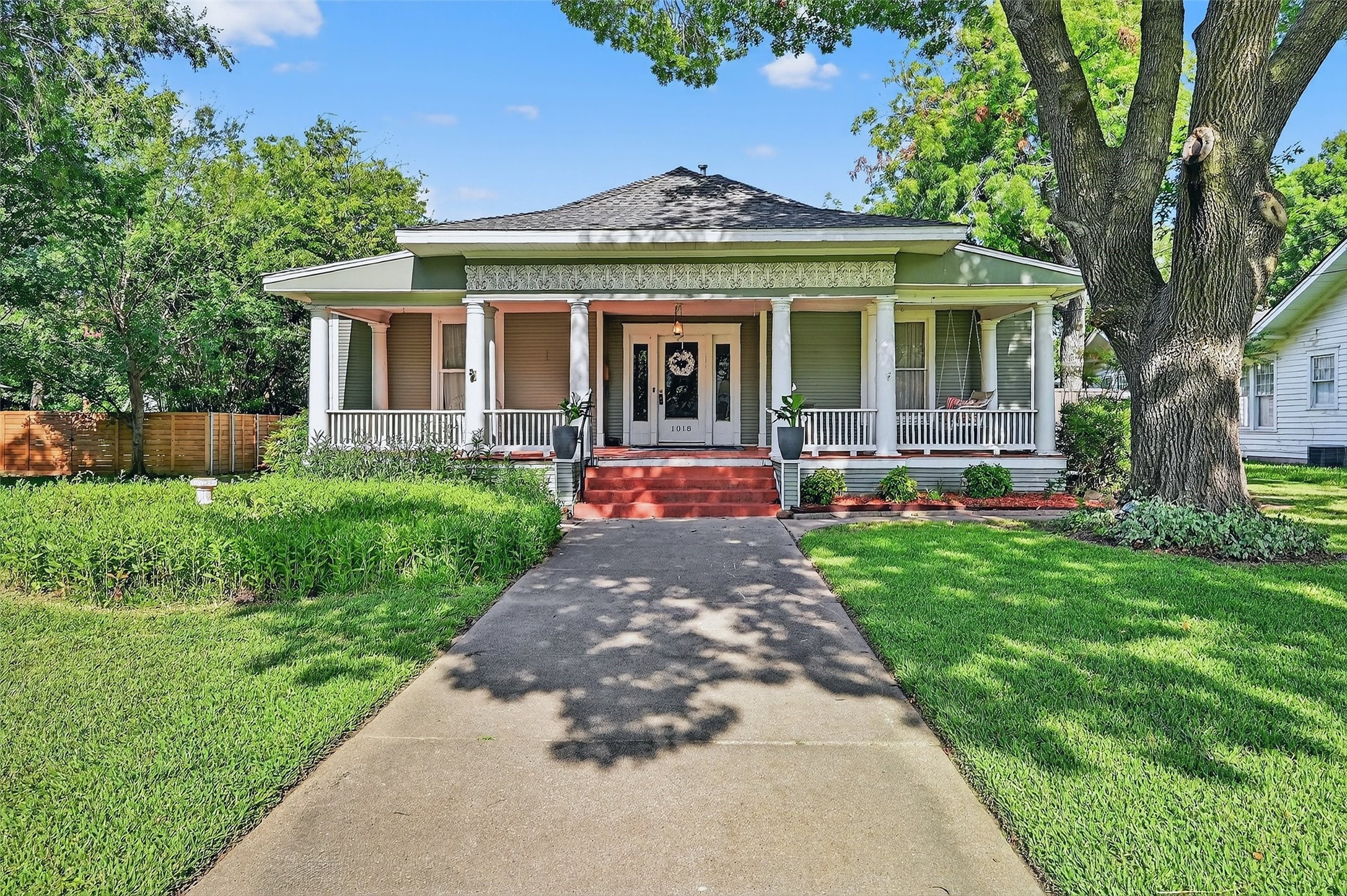 1018 N Woods Street Sherman TX 75092