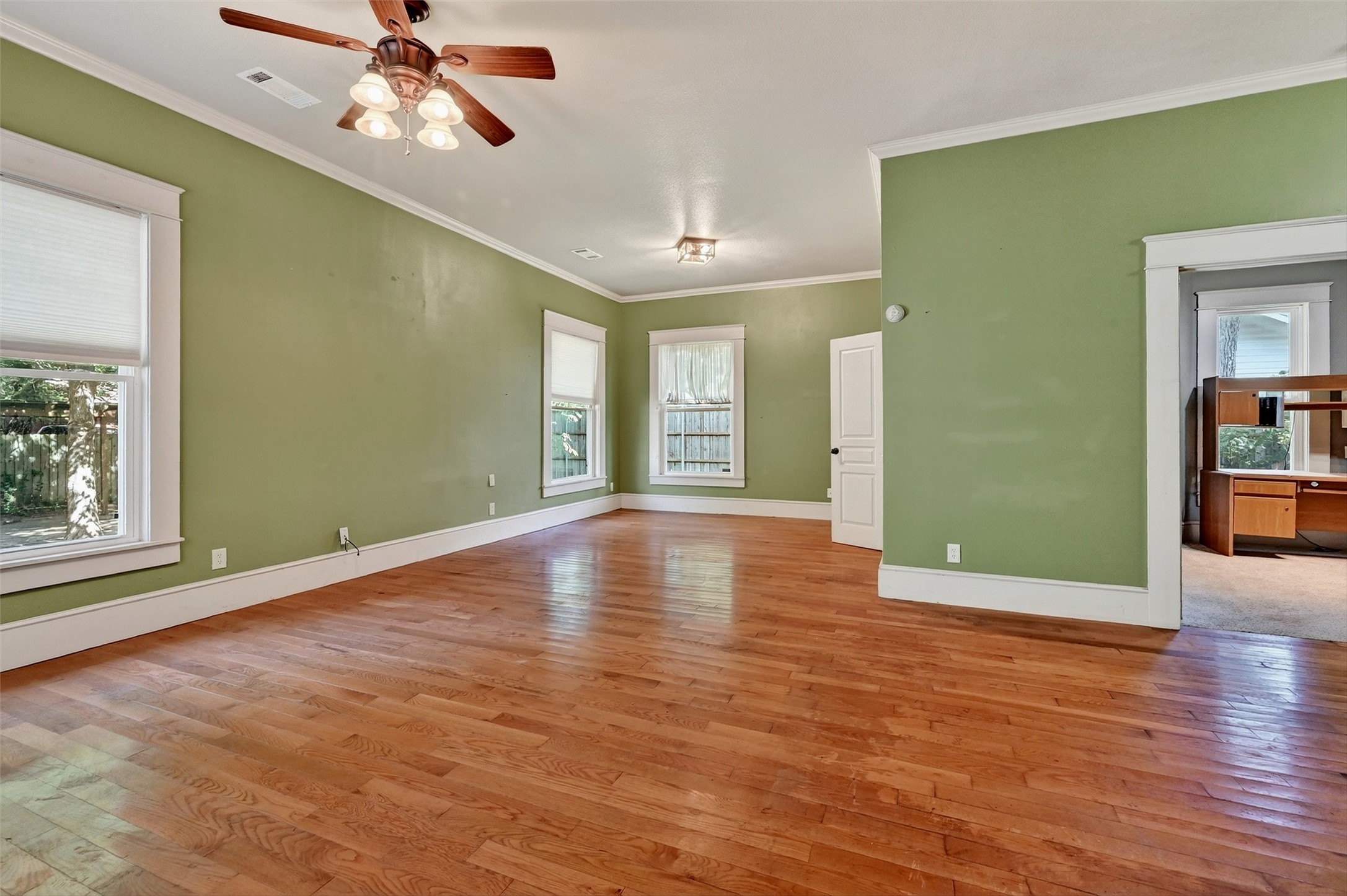 1018 N Woods Street Sherman TX 75092