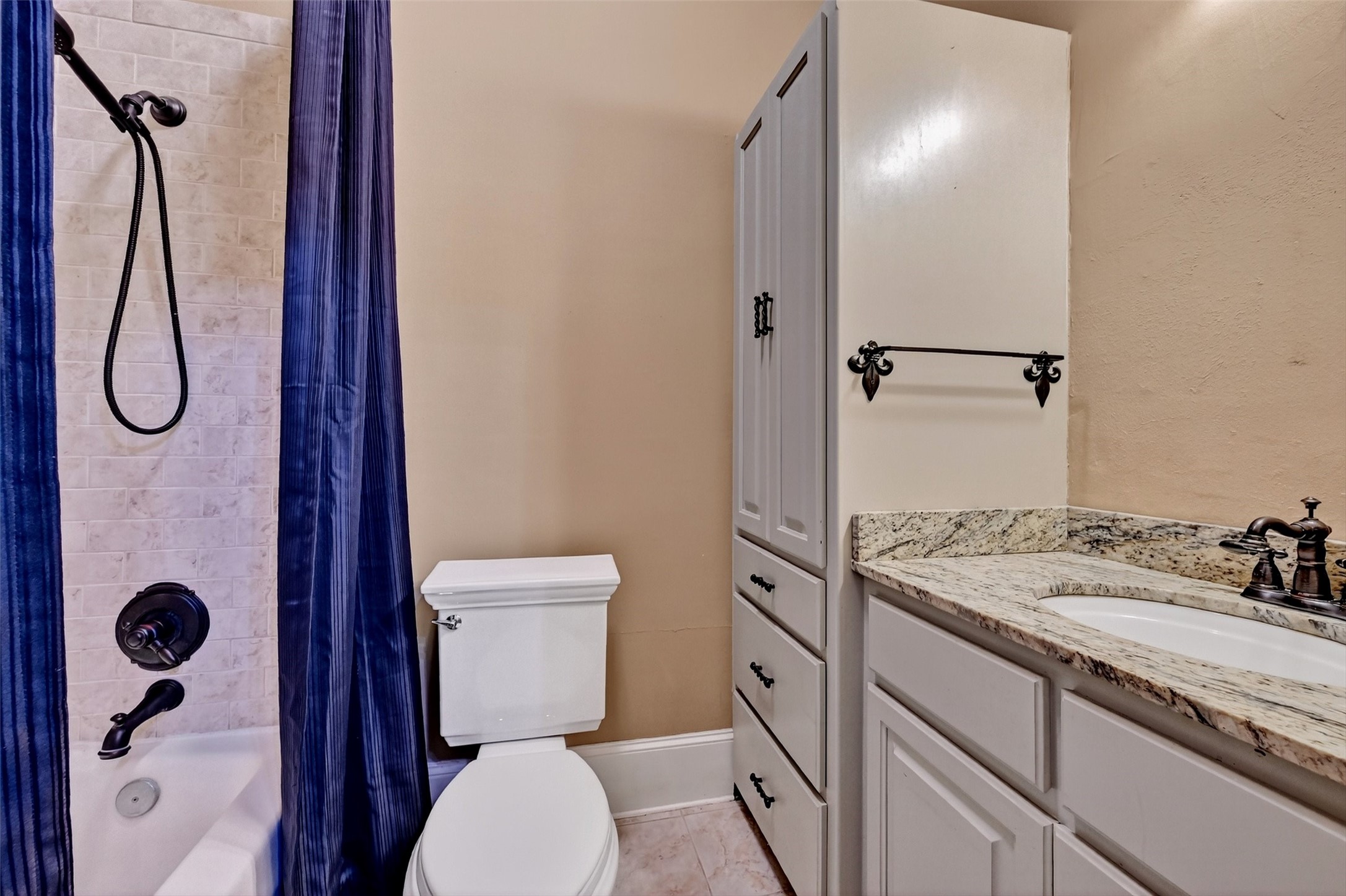 1018 N Woods Street Sherman TX 75092