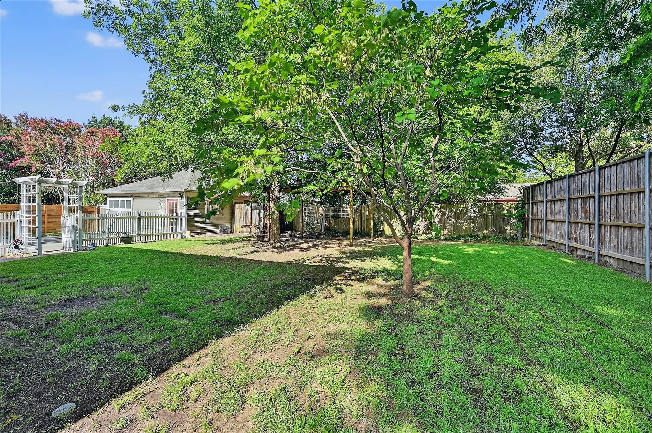 1018 N Woods Street Sherman TX 75092