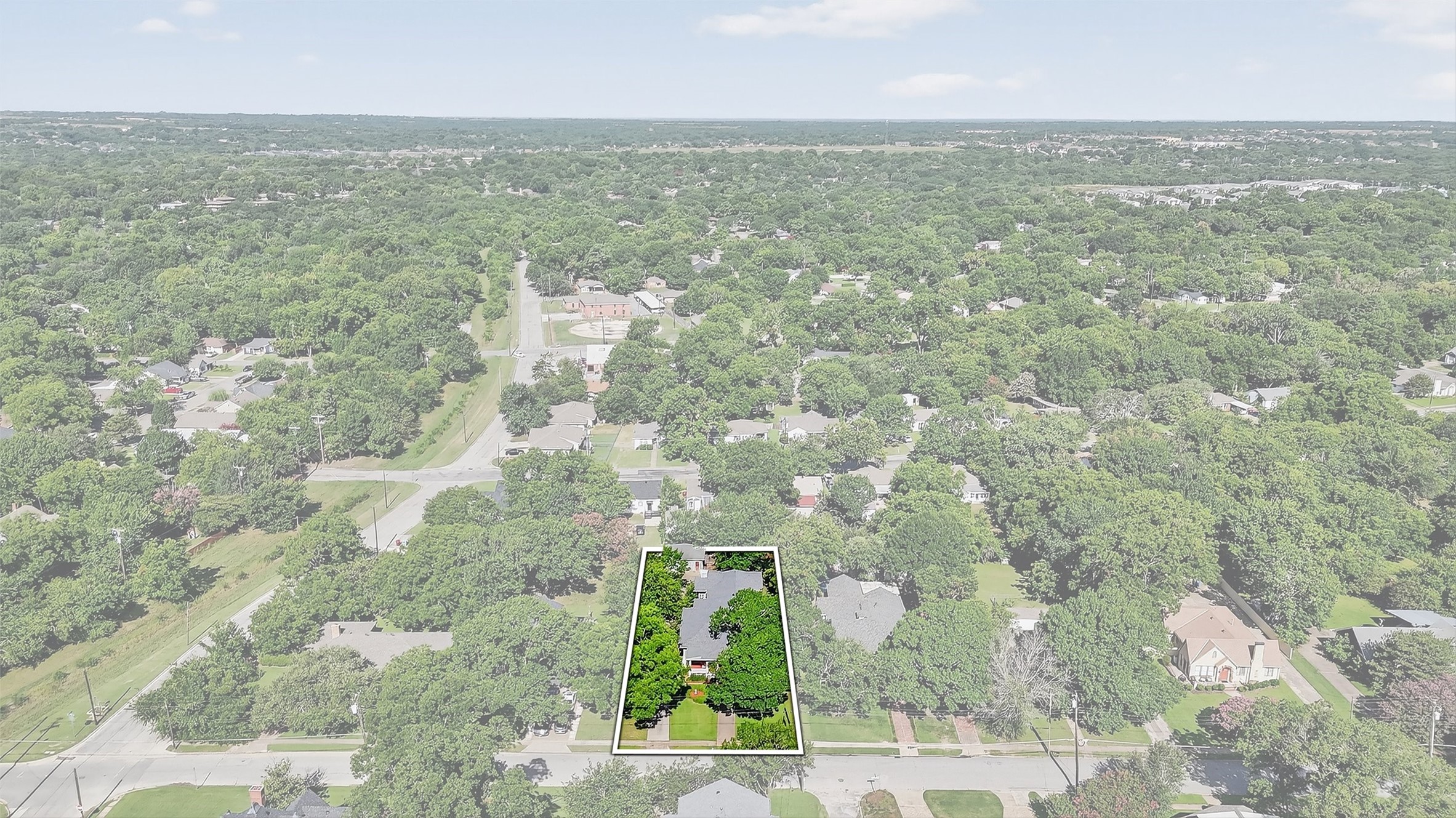 1018 N Woods Street Sherman TX 75092