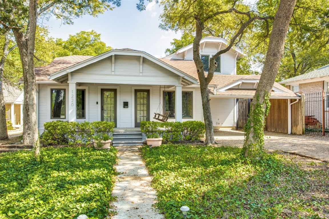 1220 Cedar Hill Avenue Dallas TX 75208