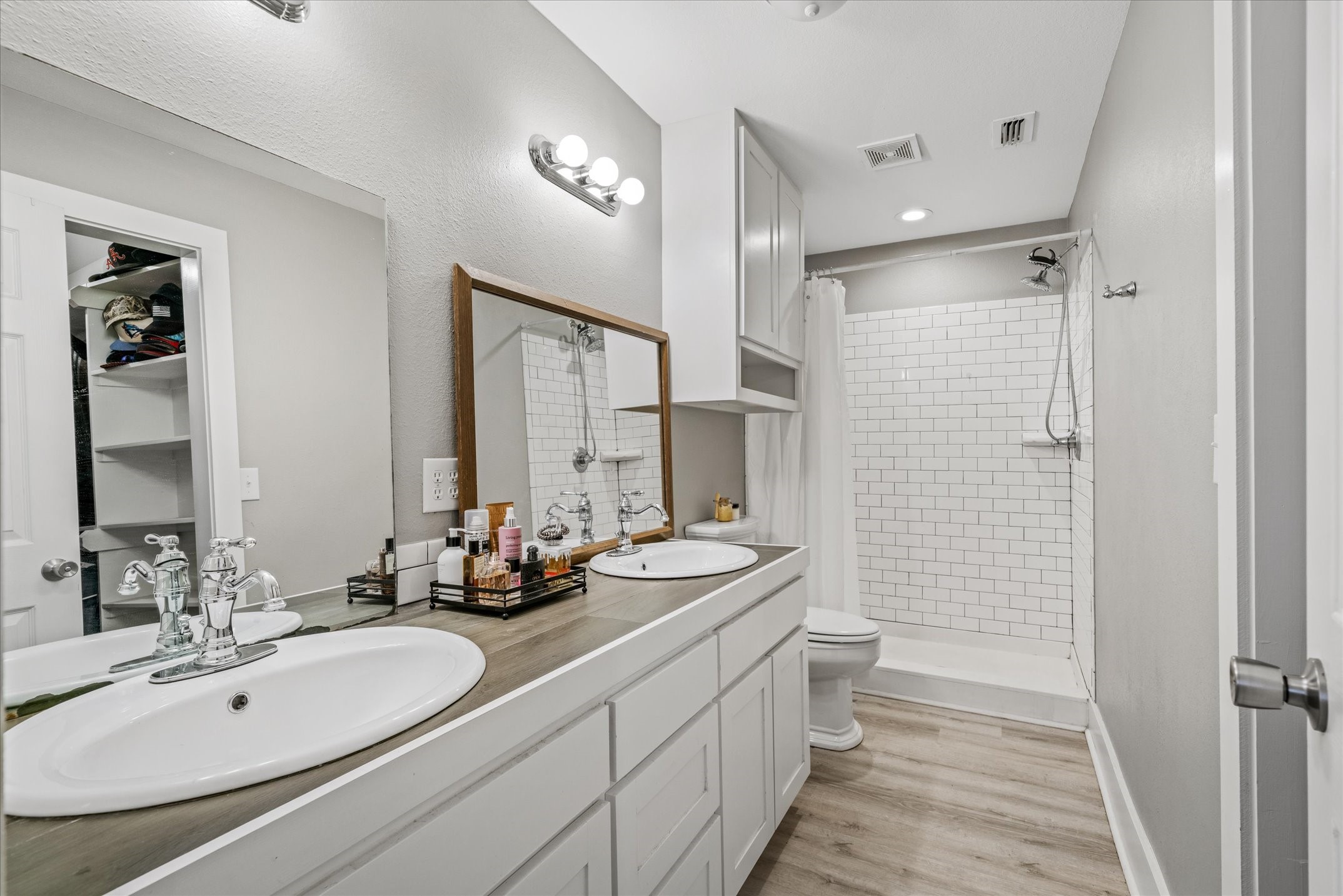 199 Briarwood Court Van TX 75790