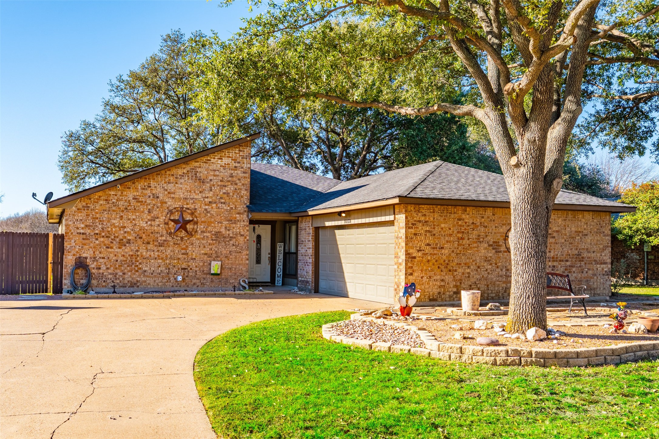 10159 Powder Horn Road Fort Worth TX 76108