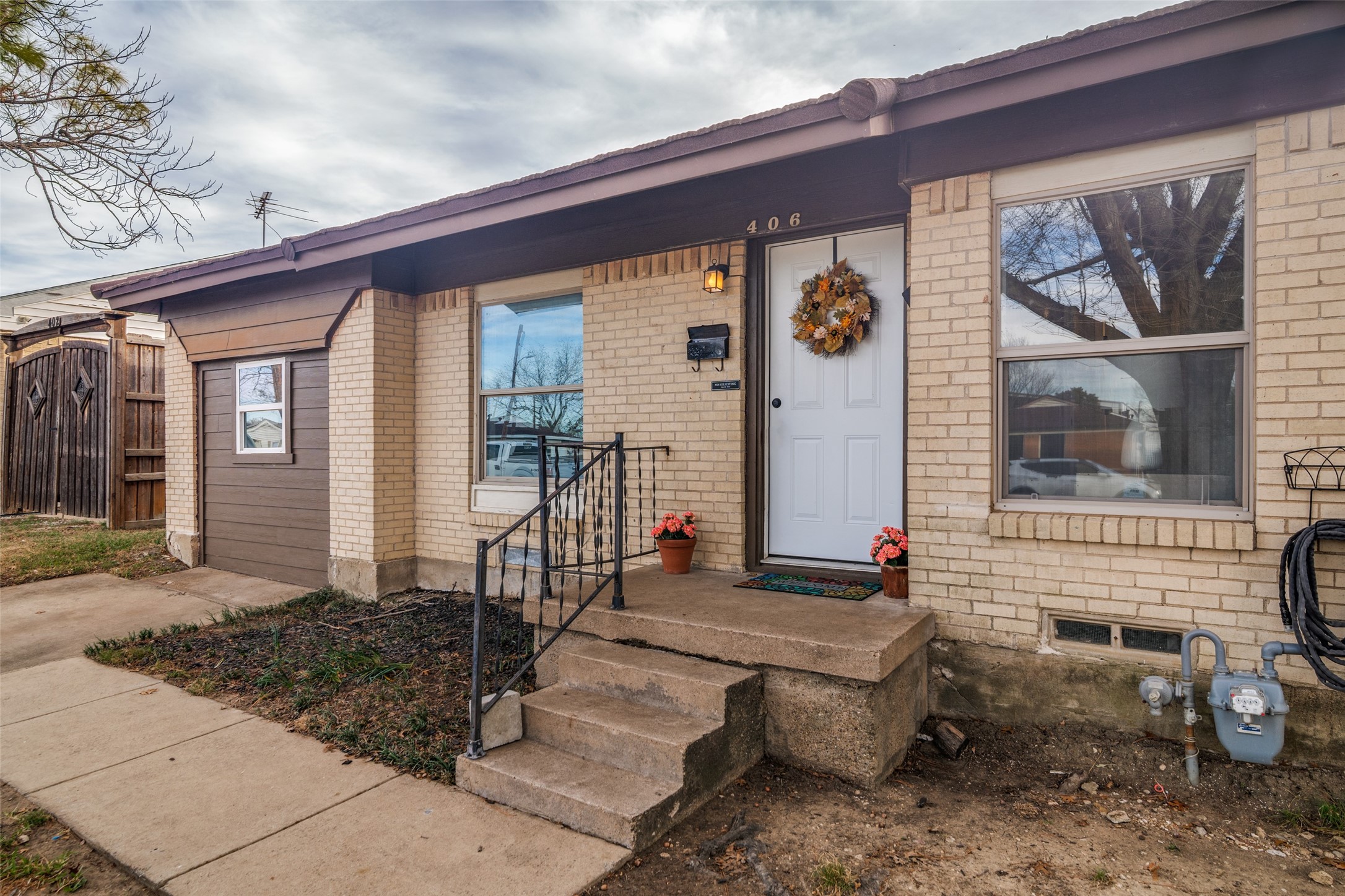 406 Freeman Street Mesquite TX 75149