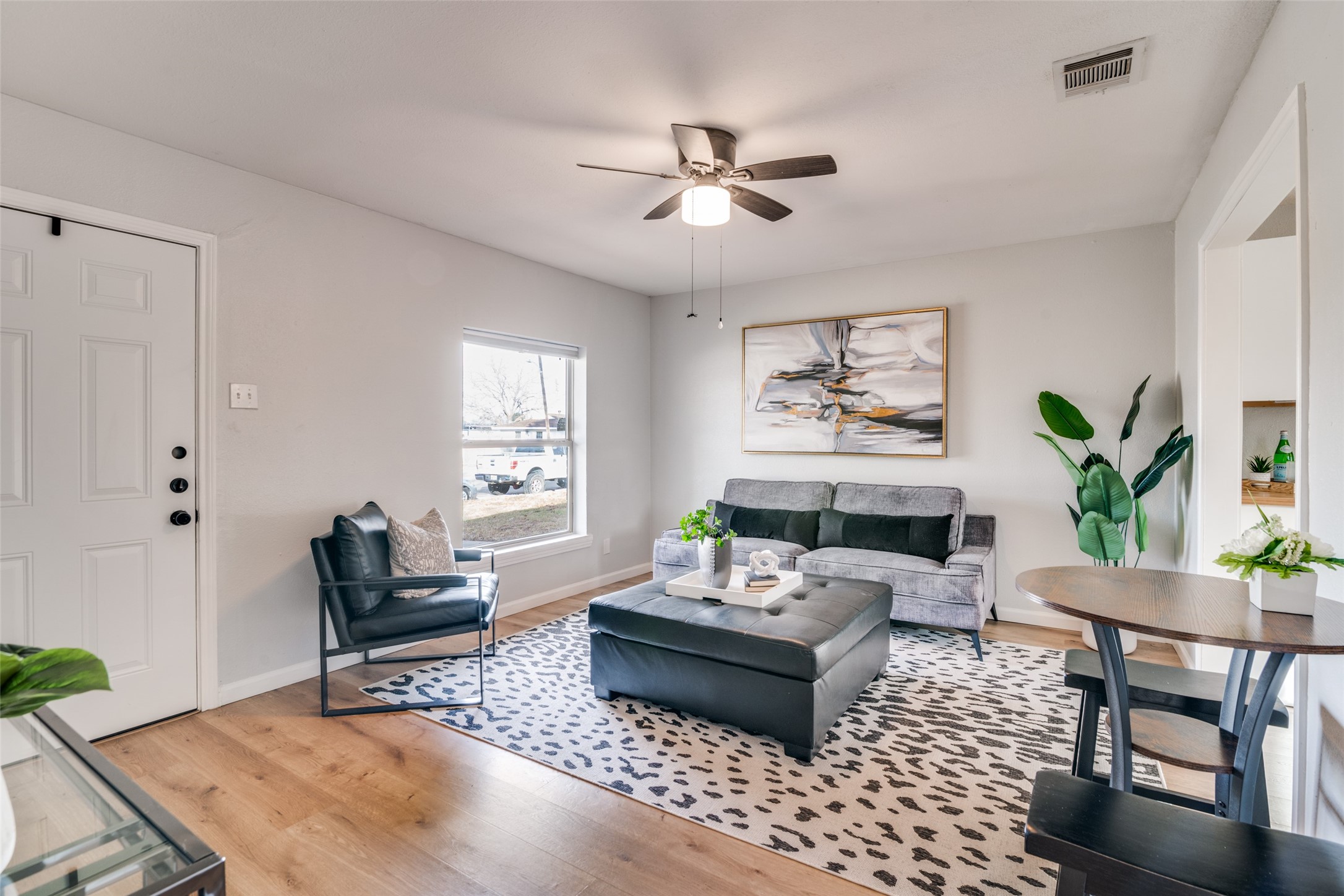 406 Freeman Street Mesquite TX 75149