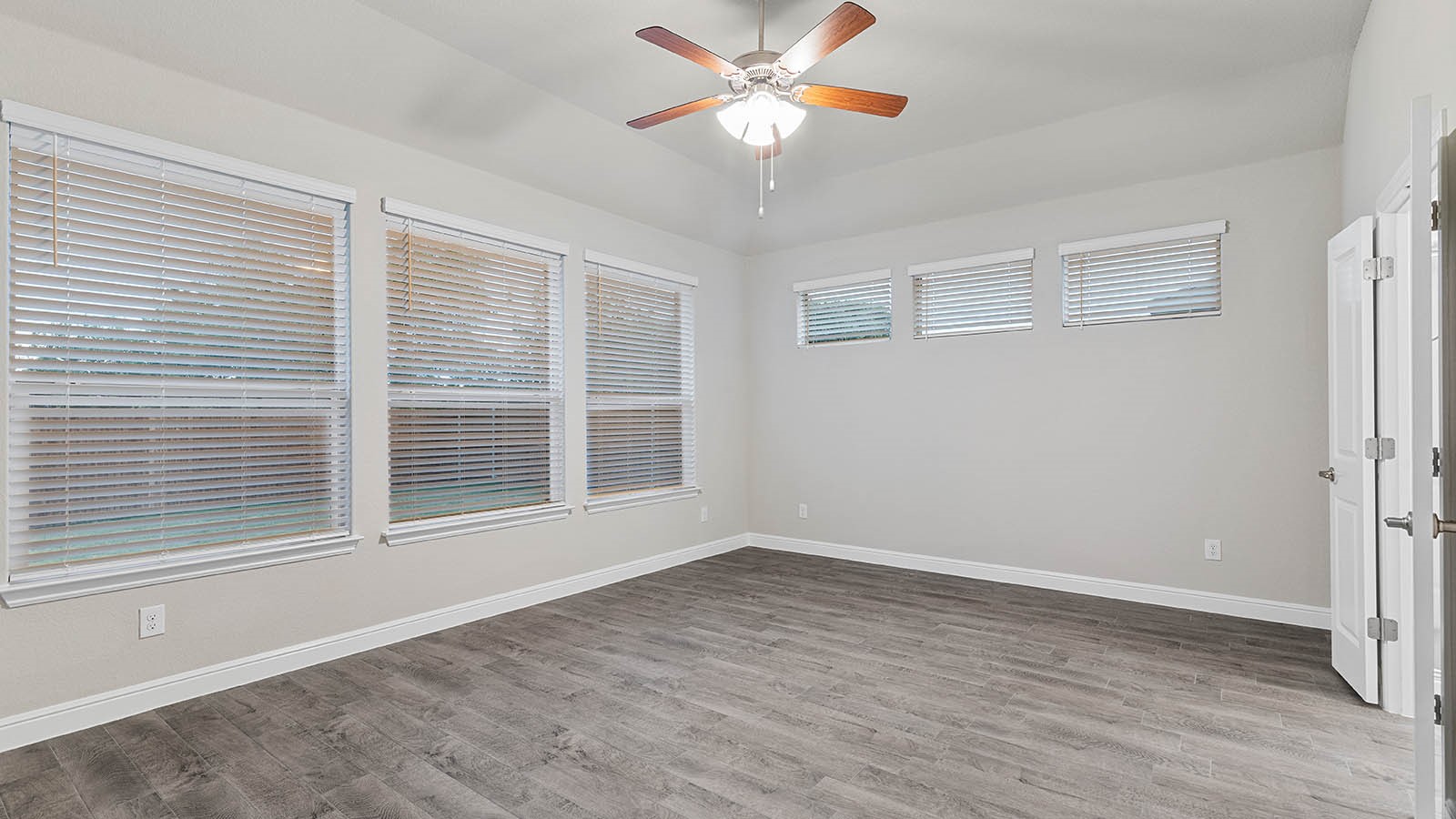 10372 Sarasota Street Grand Prairie TX 76065