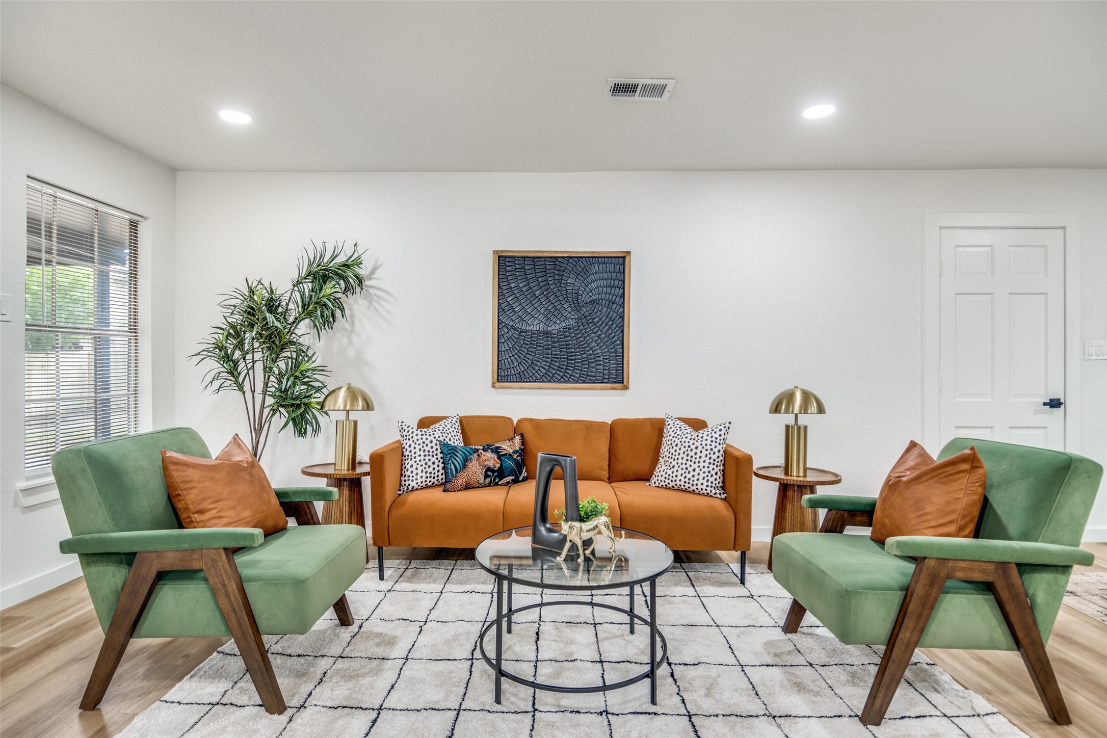 1318 Mayfield Avenue Garland TX 75041