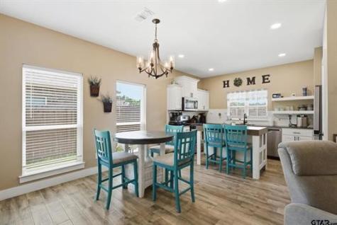 17018 Crossing Circle Lindale TX 75771
