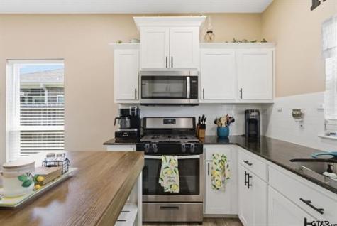 17018 Crossing Circle Lindale TX 75771