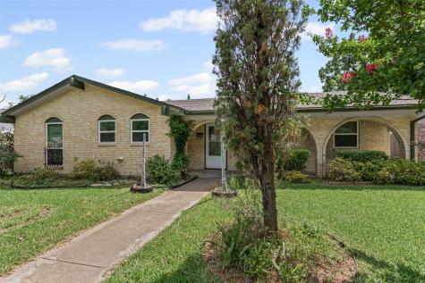 1405 Park East Drive Garland TX 75043