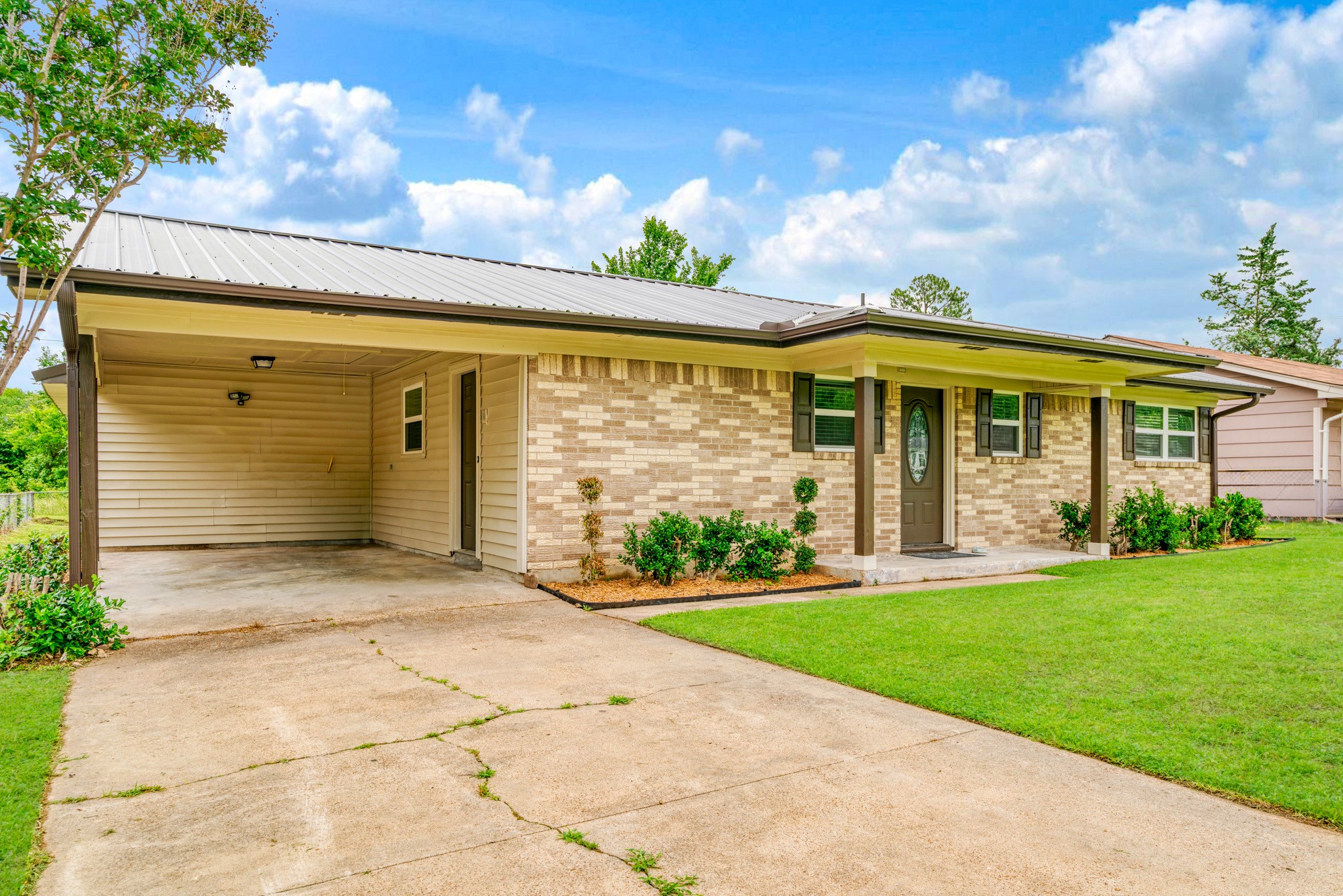 1240 NE 17th Street Paris TX 75460