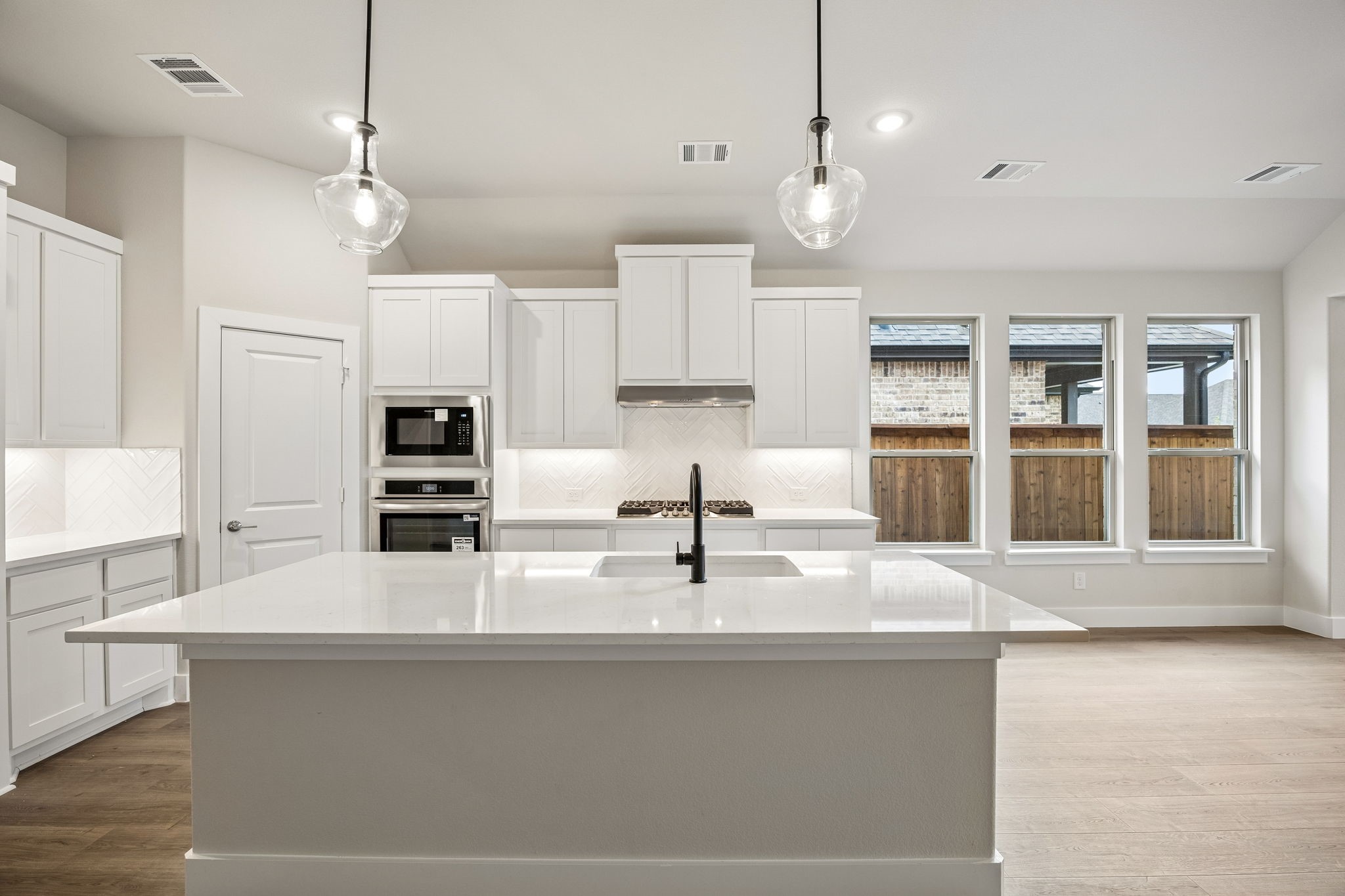 2254 Terlingua Drive Waxahachie TX 75165