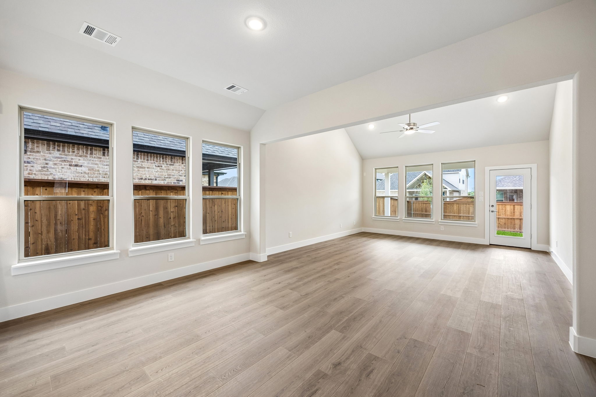 2254 Terlingua Drive Waxahachie TX 75165
