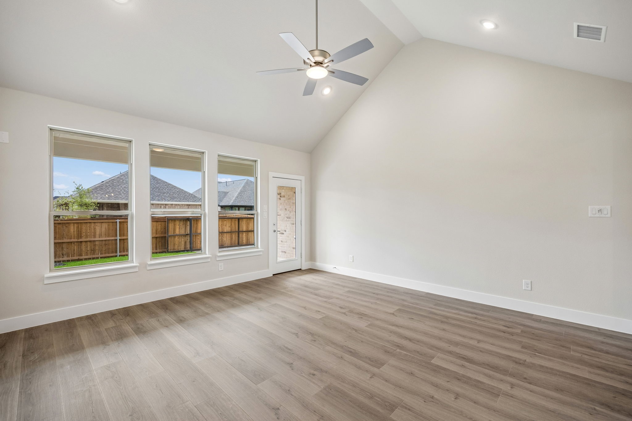 2254 Terlingua Drive Waxahachie TX 75165