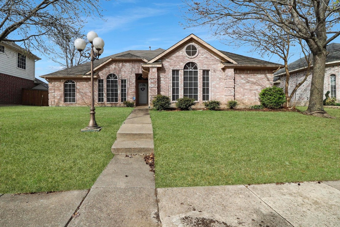 1325 Middleton Drive Cedar Hill TX 75104