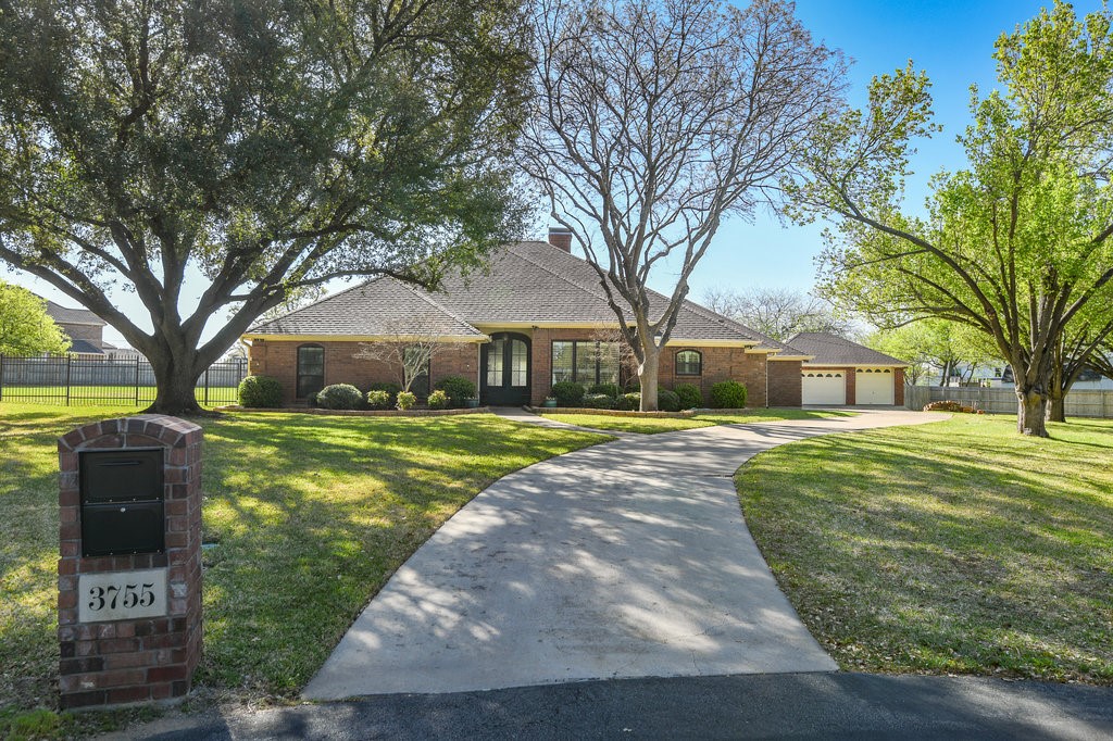 3755 Hollow Creek Road Arlington TX 76001