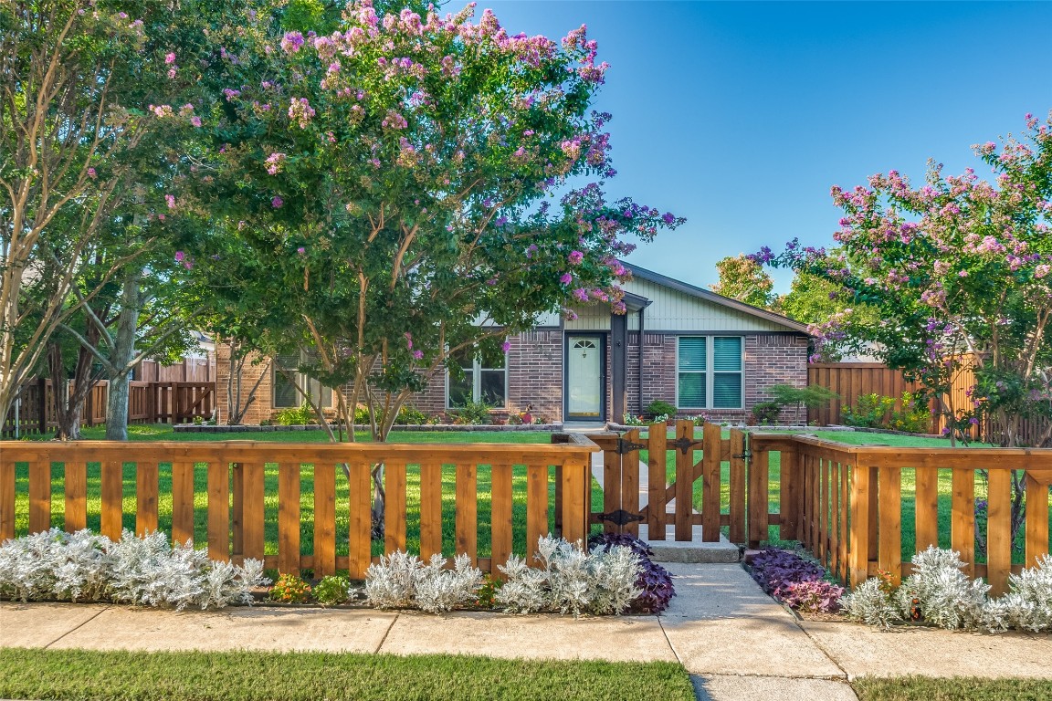 2918 Big Springs Road Garland TX 75044