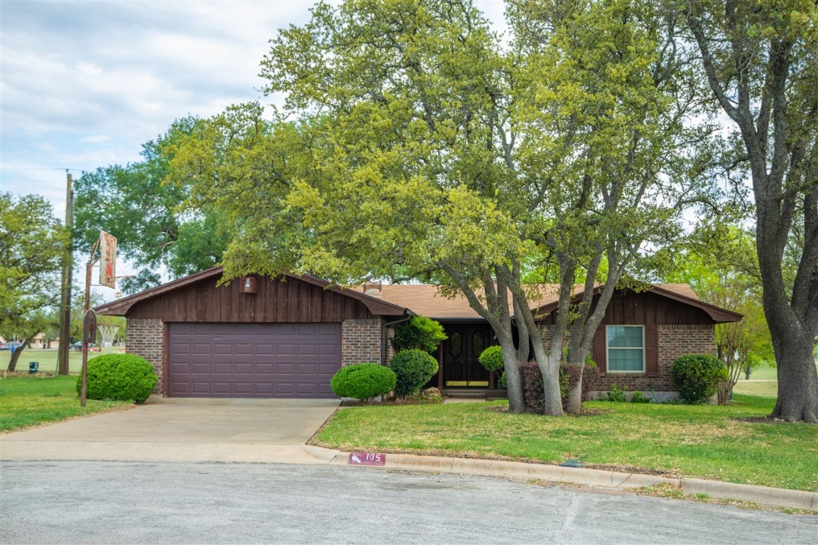105 Bonnie Place Brownwood TX 76801