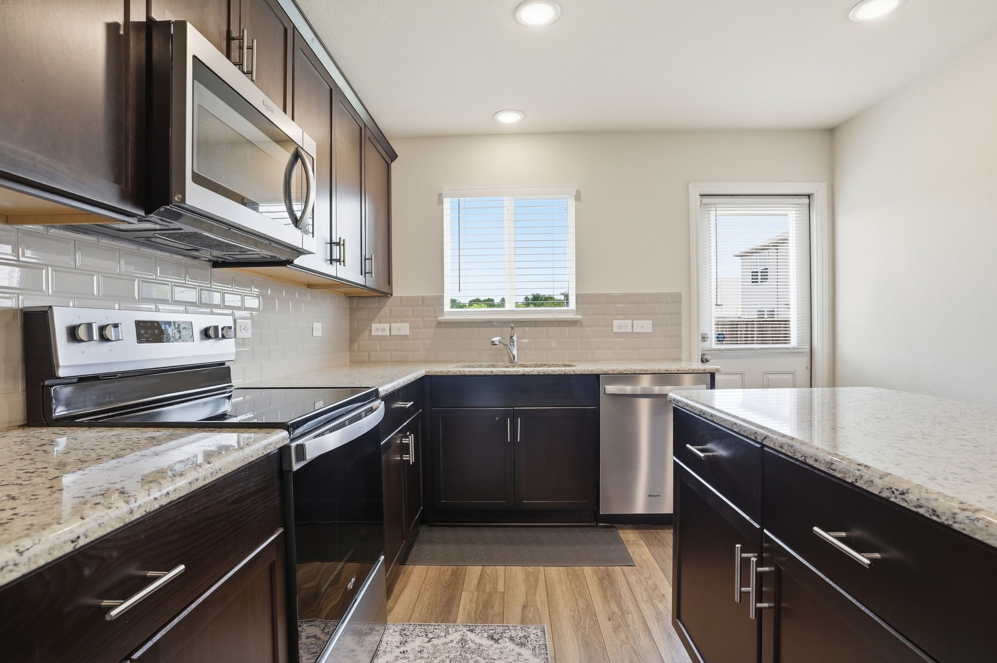 1013 Vernon Drive Aubrey TX 76227