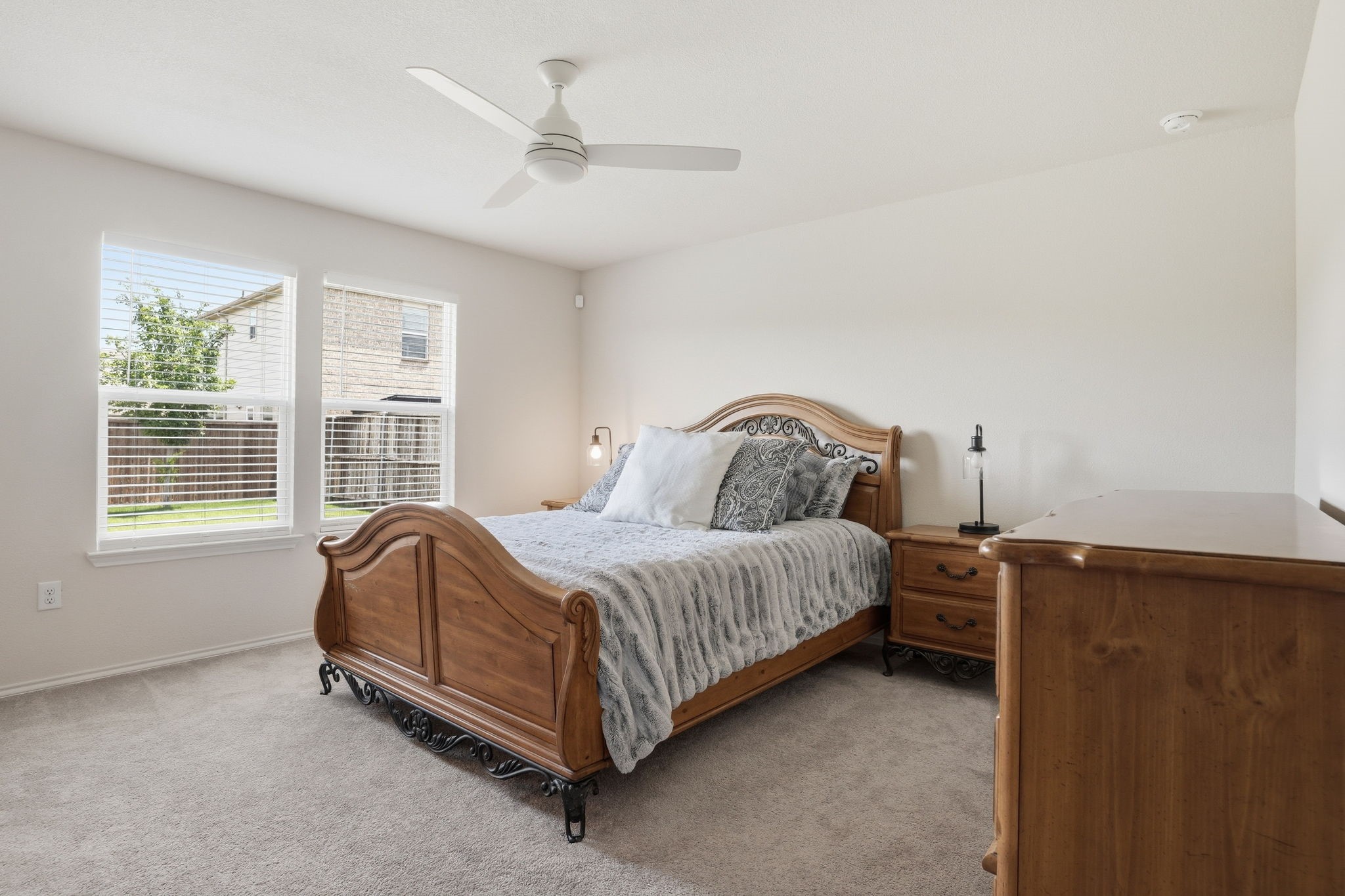 1013 Vernon Drive Aubrey TX 76227