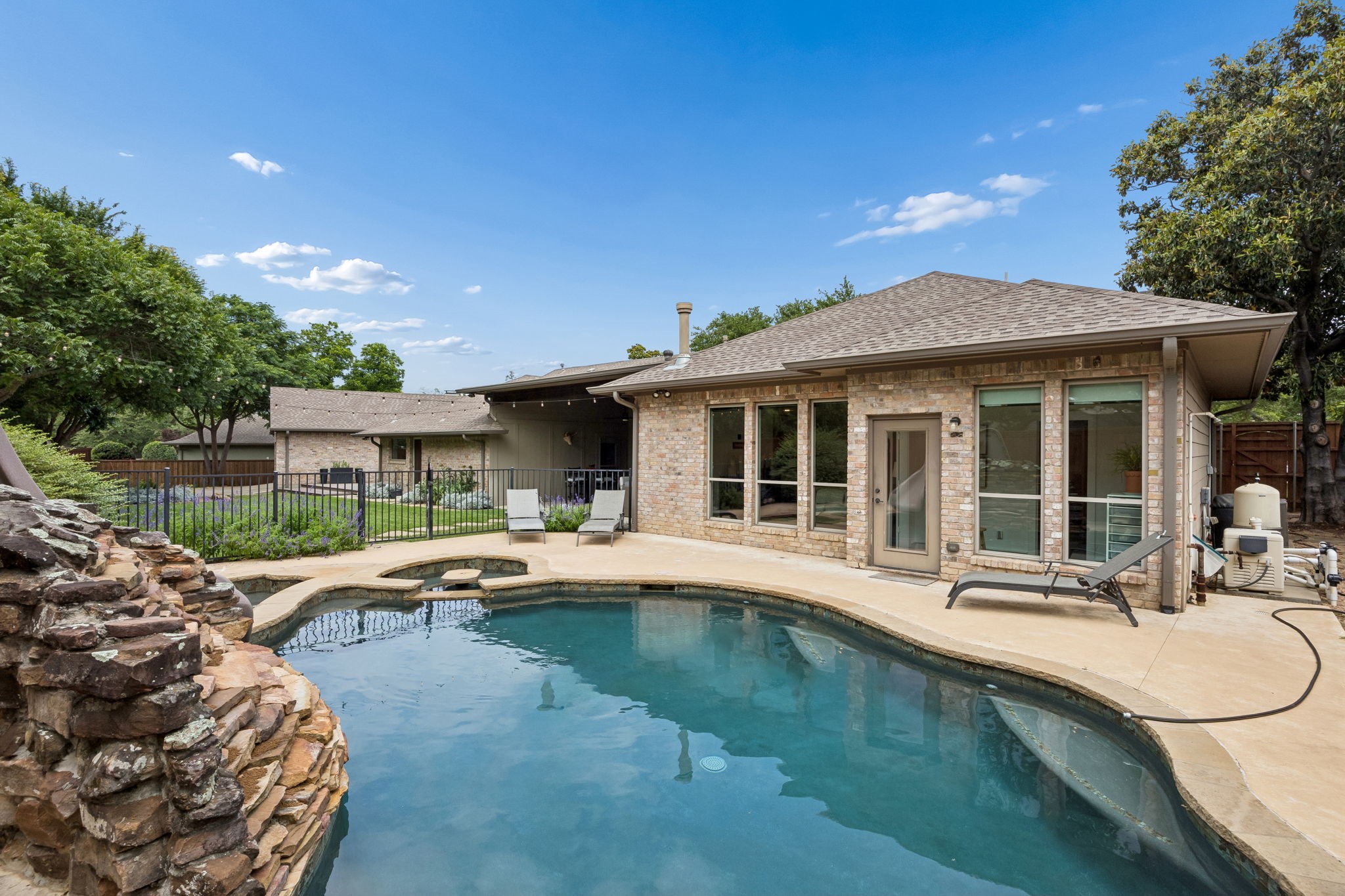 6520 Calais Drive Dallas TX 75254