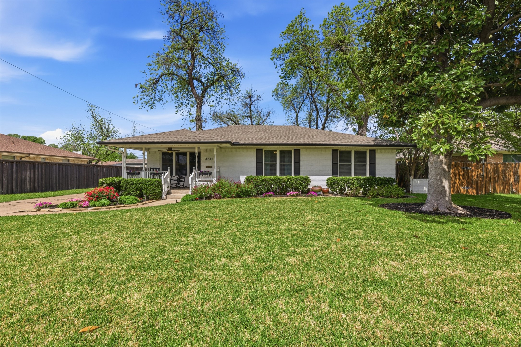3241 Lockmoor Lane Dallas TX 75220