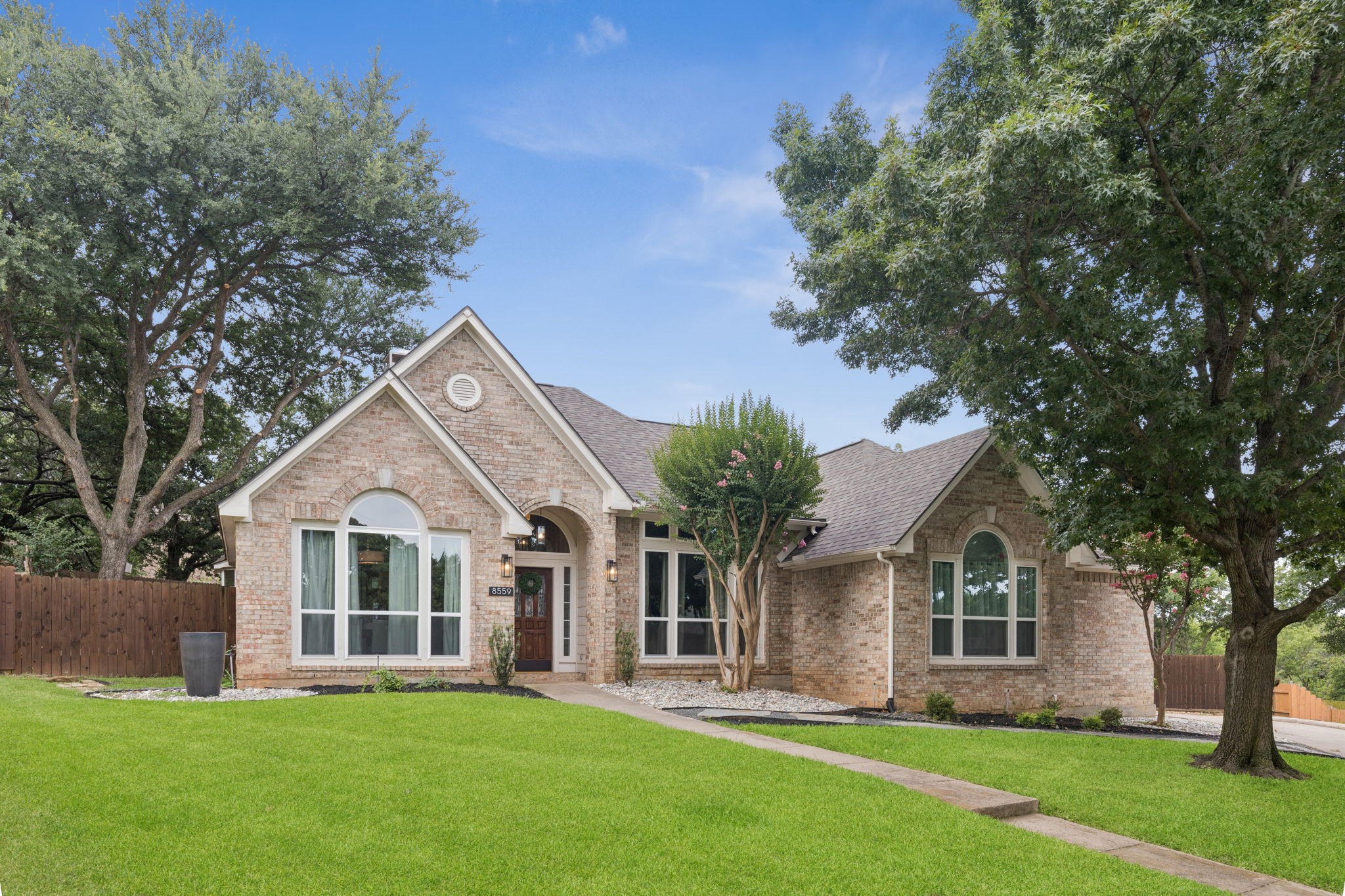 8559 Twisted Oaks Court North Richland Hills TX 76182