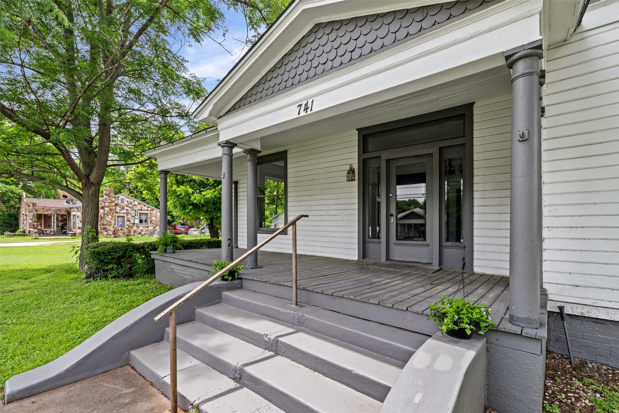 741 N Anglin Street Cleburne TX 76033