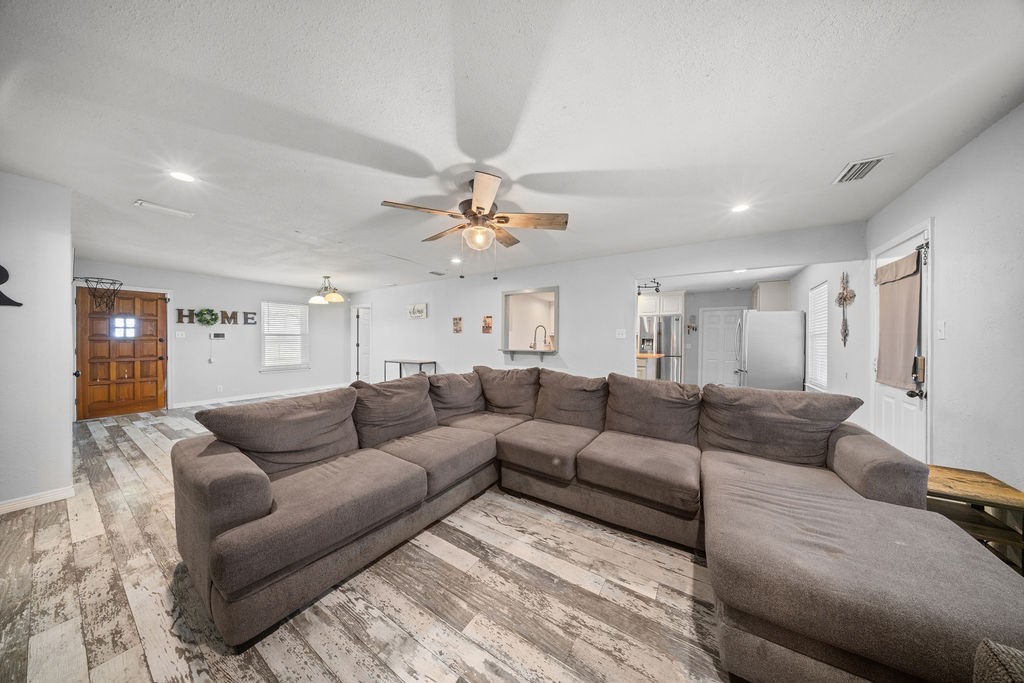 6110 Fm 660 Ennis TX 75119