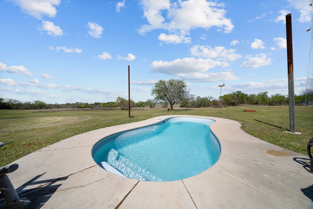 6110 Fm 660 Ennis TX 75119