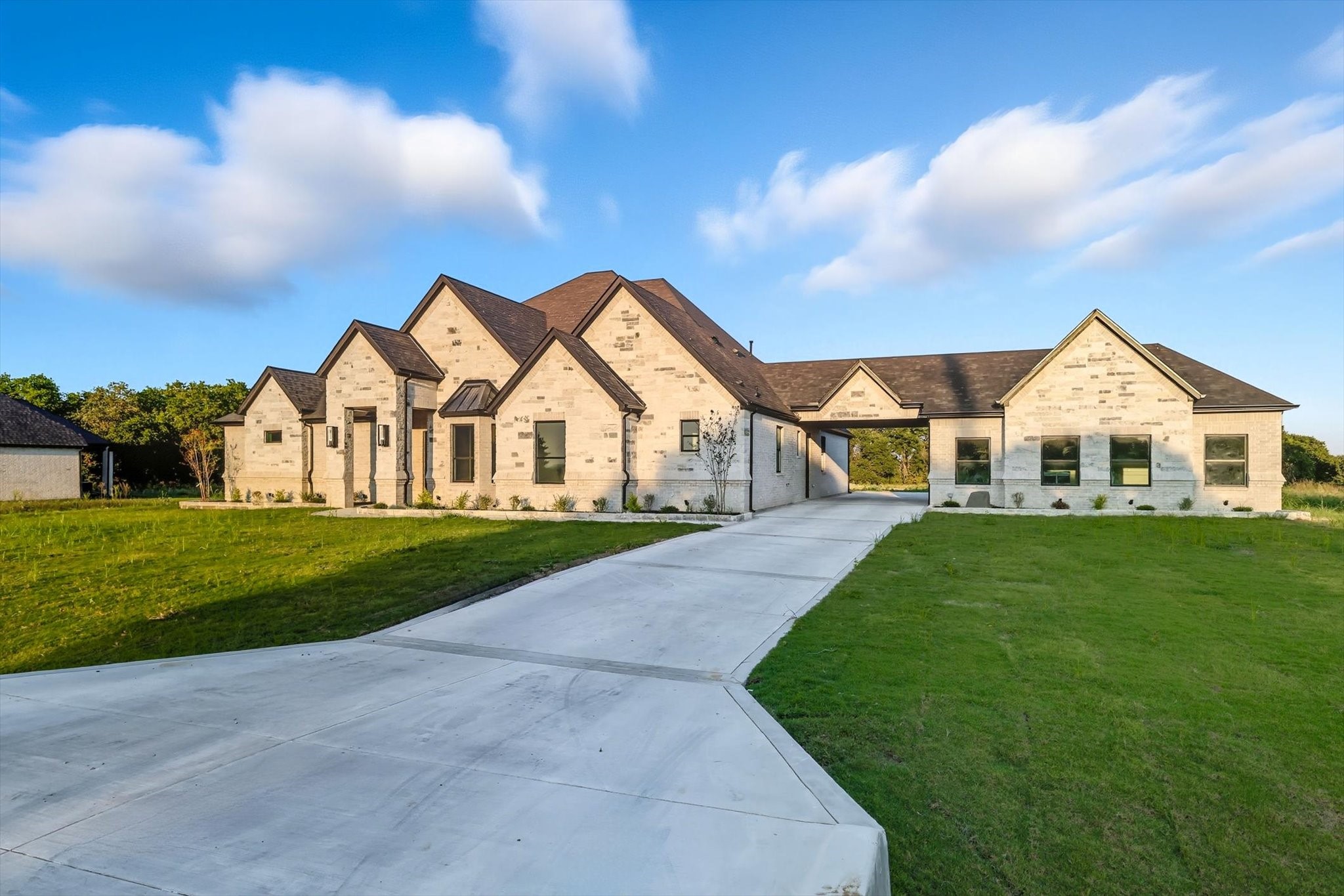 2061 Glenhollow Drive Weatherford TX 76088