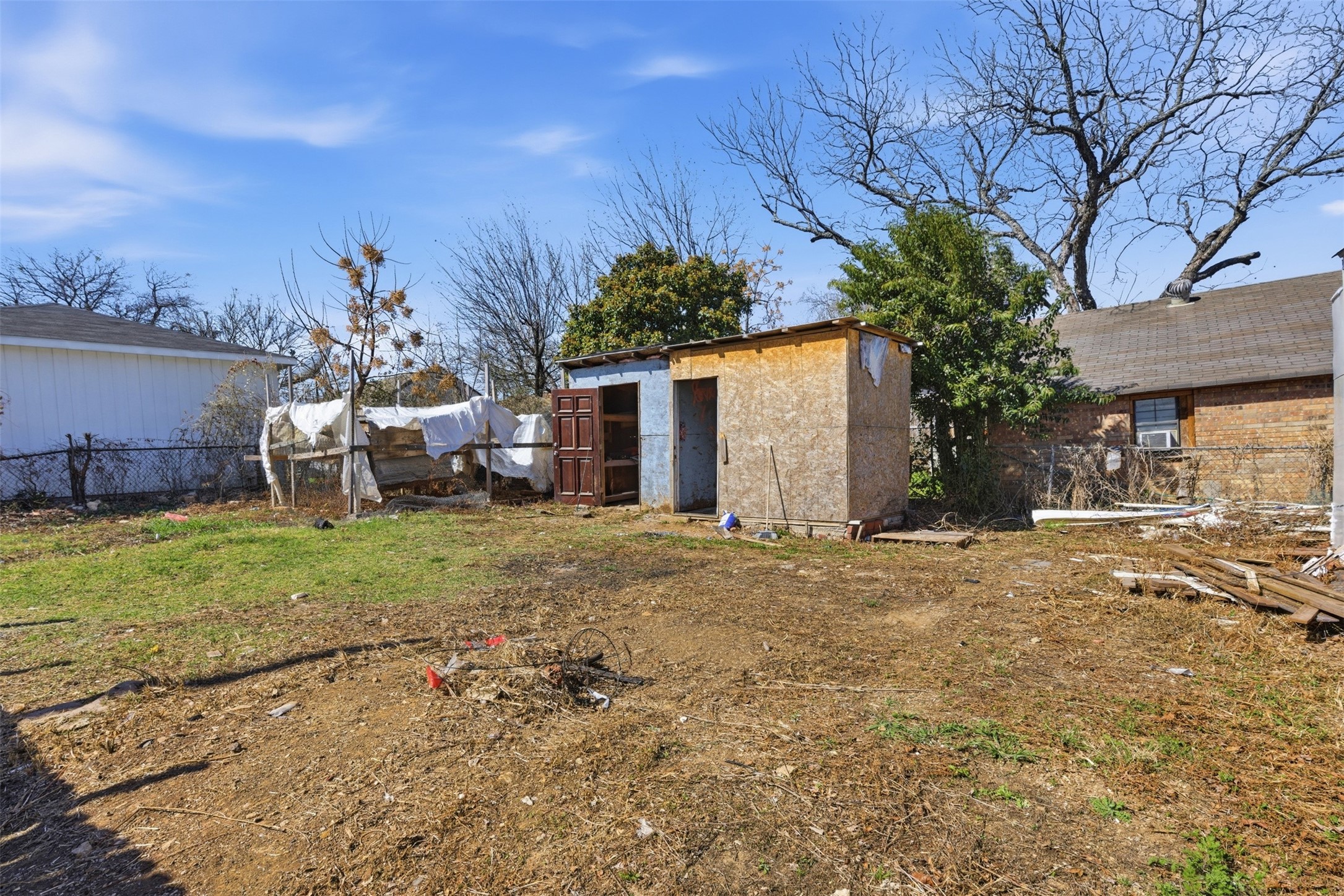 1703 Navaro Street Dallas TX 75208