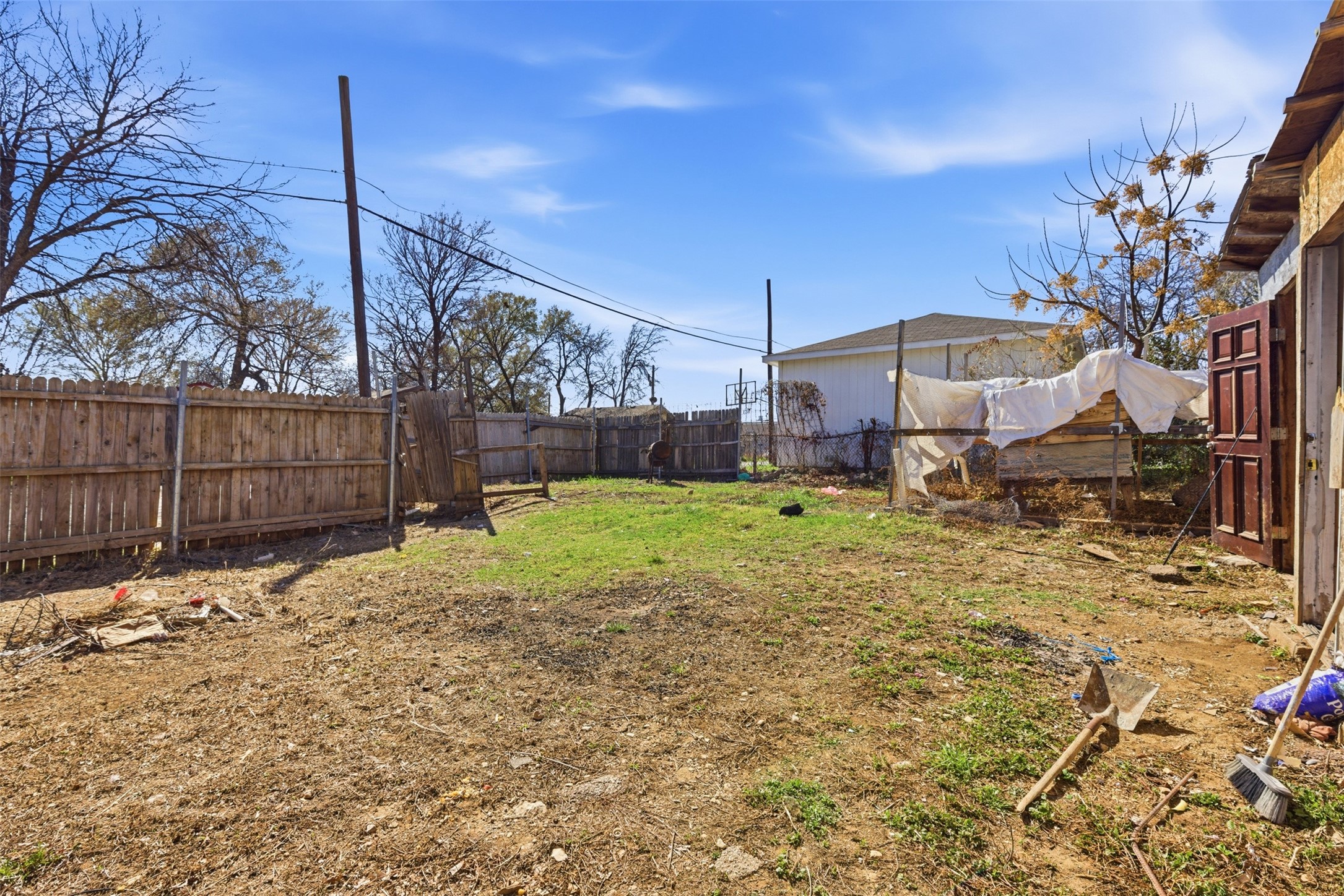 1703 Navaro Street Dallas TX 75208