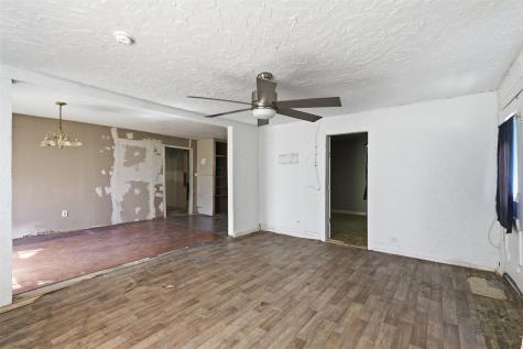 1703 Navaro Street Dallas TX 75208